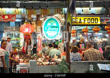 Fischrestaurant in Chiang Mai Nachtbasar, Chan Klan Road, Chiang Mai, Provinz Chiang Mai, Thailand Stockfoto