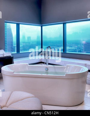 Badezimmer der Extreme WOW Suite im Hotel W Austin Stockfoto