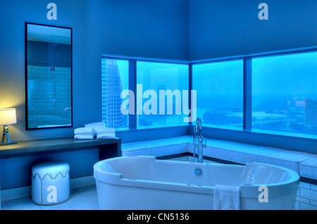 Badezimmer der Extreme WOW Suite im Hotel W Austin Stockfoto