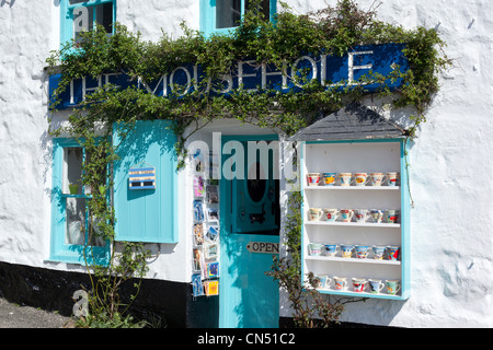 Nahaufnahme von der Außenseite des Mousehole Geschenkeladen in Cornwall UK. Stockfoto