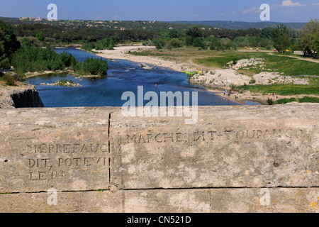 Pont du Gard, Frankreich Gard als Weltkulturerbe der UNESCO, römische Aquädukt über Fluss Gardon aufgeführt Stockfoto