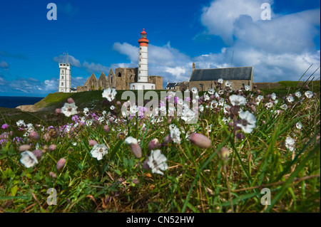 Frankreich, Finistere Plougonvelin, stoppen auf Way of St. James, St. Mathieu Vorgewende- und Ligthhouse, St Mathieu de Fine Terre Stockfoto