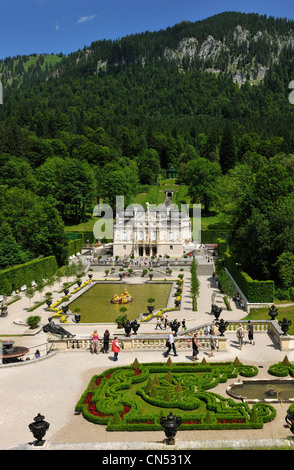 Deutschland, Bayern, Graswangtal, Schloss Linderhof, erbaut von 1874 bis 1878 He gehörte zu König Ludwig II von Bayern, der Park Stockfoto