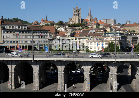 Schweiz, Kanton Waadt, Lausanne, Great Bridge und Notre Dame Stockfoto