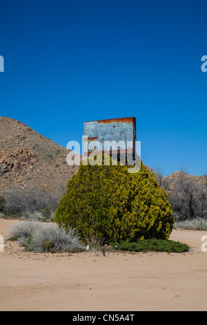 Alte rostige verschlechterte sich Chief Motel Zeichen der route 66, Arizona. Stockfoto