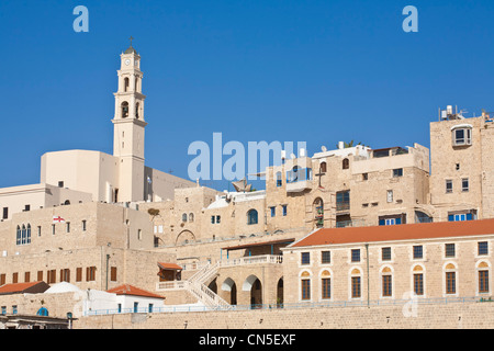 Israel, Tel Aviv, Jaffa, St-Peter-Kirche-Kirchturm mit Blick auf einen der ältesten Häfen der Welt Stockfoto