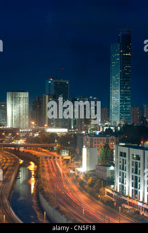 Israel, Tel Aviv, Blick von der Azrieli Center über Ramat Gan District und City Gate Ramat Gan Gebäude Stockfoto