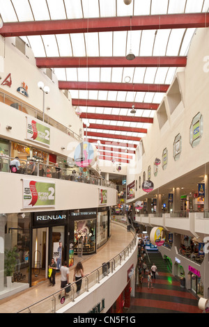 Israel, Tel Aviv, Einkaufszentrum Dizengoff designed by israelischer Architekt Yitzhak Yashar und eröffnet im Jahr 1977 Stockfoto