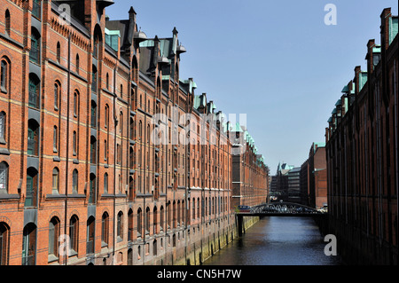Deutschland, Hamburg, Europäische Grüne Hauptstadt 2011, Speicherstadt, Viertel mit alten Lagerhäusern, befindet sich im Hamburger Hafen Stockfoto