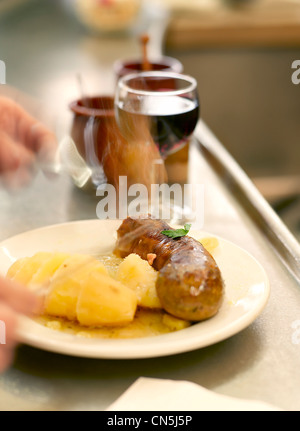 Frankreich, Paris, feature: 25 Paris Bistros, allgemeine Runde Getränke, Le Rubis Bistrot, 10 Rue du Marche Saint Honore Stockfoto