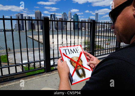 Vereinigte Staaten, New York City Downtown Manhattan gesehen von der Promenade in Brooklyn, das Time Magazine des 20. Mai 2011 Stockfoto