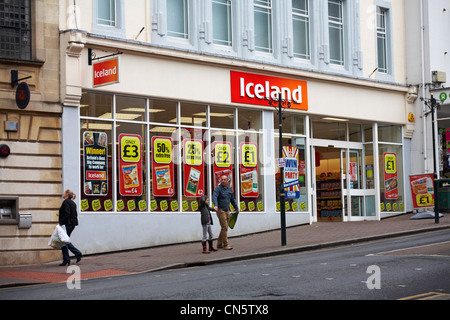 Island Store in Great Malvern, Worcestershire UK im April Stockfoto