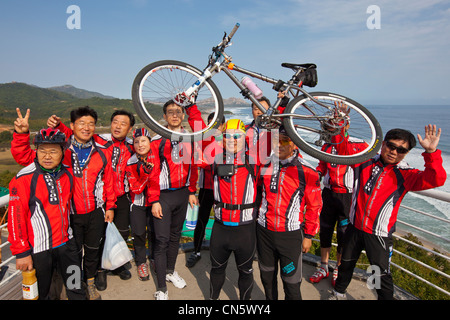 Südkorea, Gangwon-Provinz, Donghae, Goseong Vereinigung Sternwarte, Mountain Biking Clubmitglieder südkoreanische gerne Stockfoto