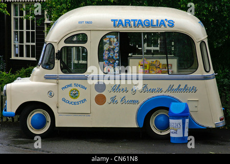 Old fashioned Eiswagen Stockfoto