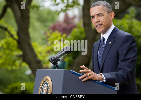 Präsident Barack Obama liefert Hinweise vor der Unterzeichnung der Jumpstart Our Business Startups (JOBS) Act. Stockfoto