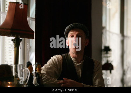 Titanic, 100. Jahrestag der Sinking, Werft Belfast, Nordirland, theatralische Mittagessen mit Kabosh auf T13 Stockfoto