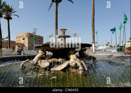 Tripolis. Libyen. Nahaufnahme der Pferdekopf aus reich verzierten Brunnen von Seepferdchen in Green Square oder Märtyrer-Platz gelegen. Stockfoto