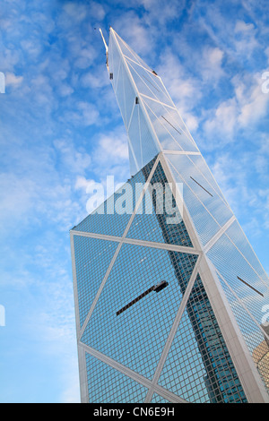 Hongkong - Dezember 05: Bank of China Fassade am 05. Dezember 2010 in Hongkong. 367 Meter "BOC" 3 ist das höchste Gebäude in Hong Kong und 12. Höchste der Welt. Stockfoto