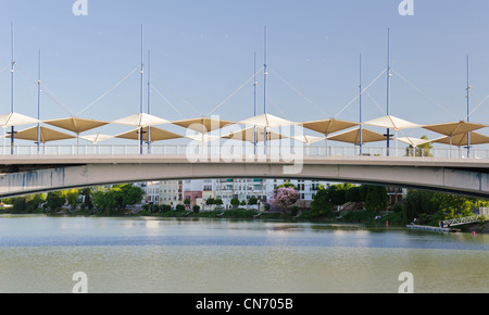 Puente del Cristo De La Expiración. Brücke in Sevilla Stockfoto