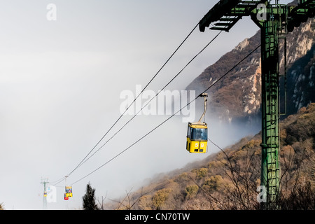 Cable Cars, den Song Shan Berg oberhalb des Shaolin-Tempels. Stockfoto