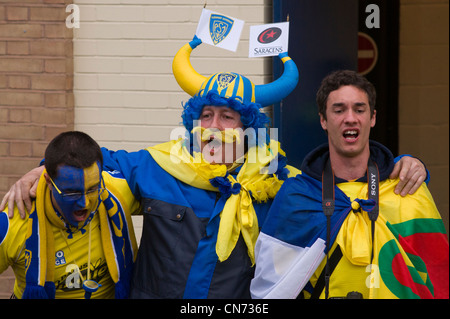 Rugby-Fans in Vicarage road Stockfoto