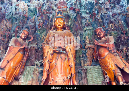 Guanyin (Bodhisattva Avalokiteśvara) auf der Rückseite der Prunksaal der großer Weiser, Ling-Yin-Tempel, Hangzhou, China Stockfoto