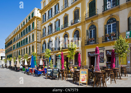 Cafés am Plaza De La Merced mit Blick auf Picassos Geburtshaus (Casa Natal de Picasso), Malaga, Andalusien, Spanien Stockfoto