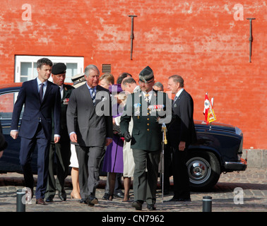 Prinz Charles und Prinz Frederik Ankunft auf der Zitadelle Kastellet in Kopenhagen, Dänemark. Stockfoto