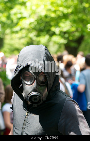 Mann in einer Gasmaske Stockfoto