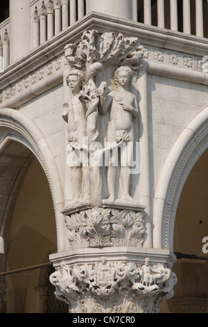 Adam & Eve Steinbildhauen, Basilika San Marco, Markusplatz, Piazza San Marco Venice. Stockfoto