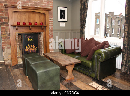 Camden Pub, The Hawley Arms regelmäßig von Sängerin Amy Winehouse vor ihrem Tod im Jahr 2011 besucht. Stockfoto