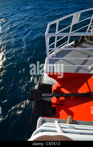 Überfahrt nach Great Barrier Island im Hauraki Gulf, Auckland, Neuseeland auf dem Auto Fähre Insel Navigator Stockfoto