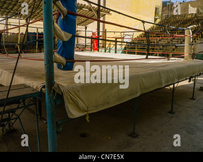 Einen leeren Boxring in Havanna Vieja, Havanna, Kuba. Stockfoto