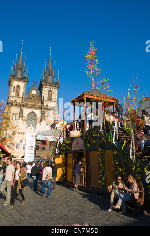 Ostern-Markt 2012 bei Staromestske Namesti vom Altstädter Ring Prag Tschechische Republik Europa Stockfoto