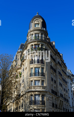 Frankreich, Paris, Haussmann-Stil Gebäude der Rue Manin neben dem Park Buttes Chaumont Stockfoto