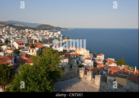 Griechenland, Mazedonien, Kavala, am Hafen, Blick über die Stadt und die Ägäis von der byzantinischen Zitadelle Stockfoto