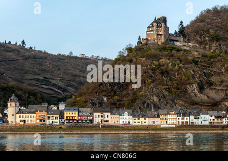 St. Goarshausen Rhein und Burg Katz in der UNESCO aufgeführt "Oberes Mittelrheintal", Rheinland-Pfalz, Deutschland. Stockfoto