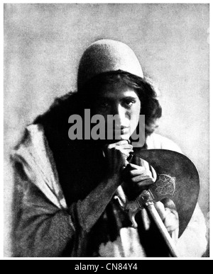 Erste veröffentlichte 1917 Bürger von Bagdad Kostüm junge Mann Stockfoto