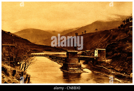 1914 Angdu Pho Dong Brücke Bhutan Hochburg Fluss zum ersten Mal veröffentlicht Stockfoto