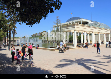 Der Valencia-Konzerthalle und Brunnen in Turia-Gärten-Valencia-Spanien Stockfoto