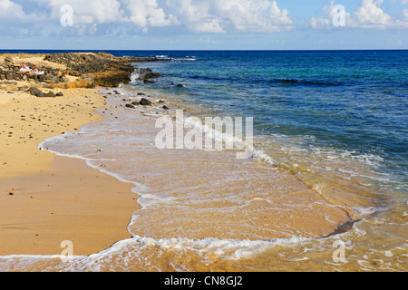 Lanzarote, Kanarische Inseln - Hotel Gran Melia Salinas, Costa Teguise. Der Hotelstrand. Stockfoto