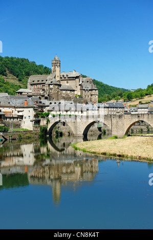Frankreich, Aveyron, Lot-Tal, Estaing gekennzeichnet Les Plus Beaux Dörfer de France (die schönsten Dörfer Frankreichs), stoppen Stockfoto