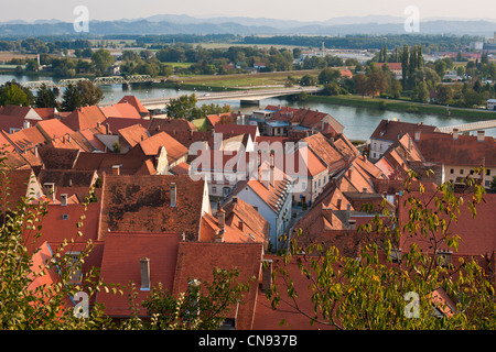 Slowenien, untere Steiermark, Ptuj, Stadt an den Ufern des Flusses Drau Stockfoto