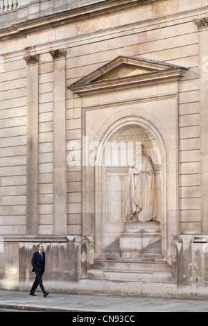 Vereinigtes Königreich, London, City, Bank of England, eine Statue aus britischen Architekten Sir John Soane (1753 1837), errichtet Stockfoto