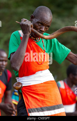 Kenia, Great Rift Valley, Lake Bogoria National Reserve, Informationen Menschen feiern die Rückkehr in ihr land Stockfoto