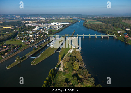 Frankreich, Eure, Gaillon, Notre Dame De La Garenne Port Mort dam (Luftbild) Stockfoto