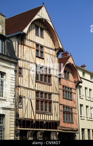 Fachwerkhäusern in der historischen Altstadt Troyes, Region Troyes Frankreich Champagne Ardenne Stockfoto