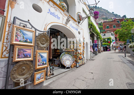 Souvenirshop im Dorf Positano, Amalfiküste, UNESCO-Weltkulturerbe, Kampanien, Italien, Mittelmeer, Europa Stockfoto