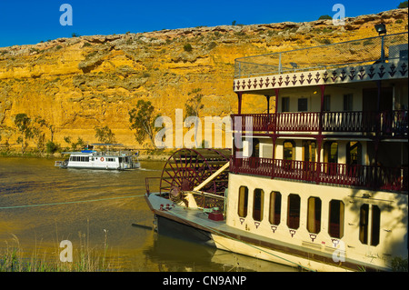 Australien, South Australia, Murray River, Murray Princess Tretboot in der Nähe von Big Bend Cliff Stockfoto