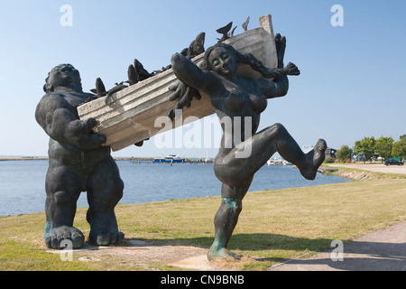 Estland (Baltikum), Saare Region, Insel Saaremaa, Kuressaare, Tauno Kangro Statue der mythische Held von stellt der Stockfoto